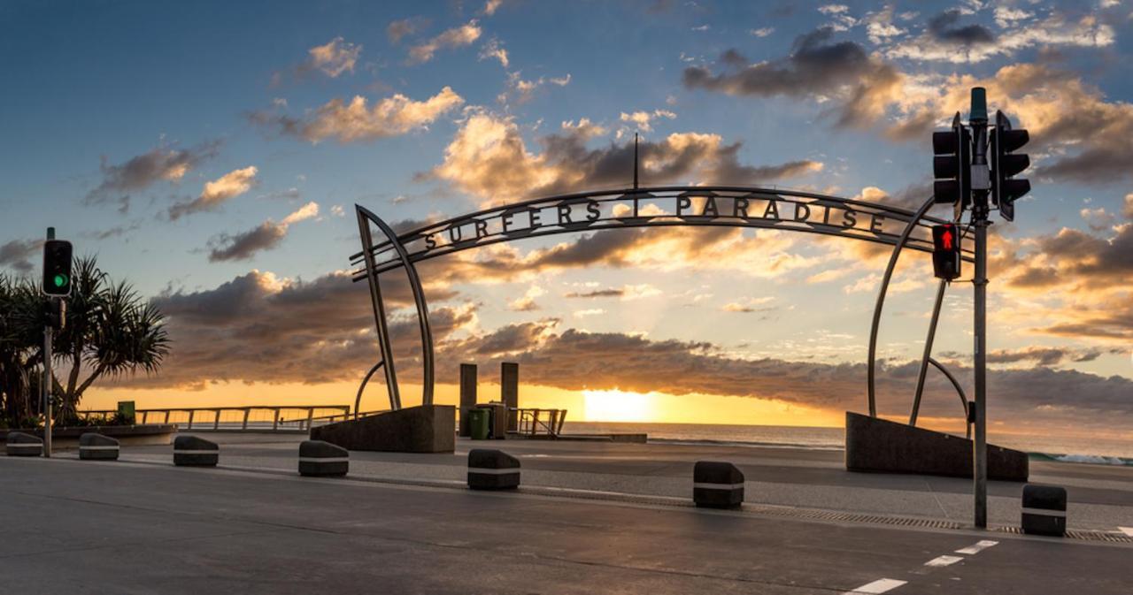 Holiday Holiday Crown Towers Gold Coast Buitenkant foto