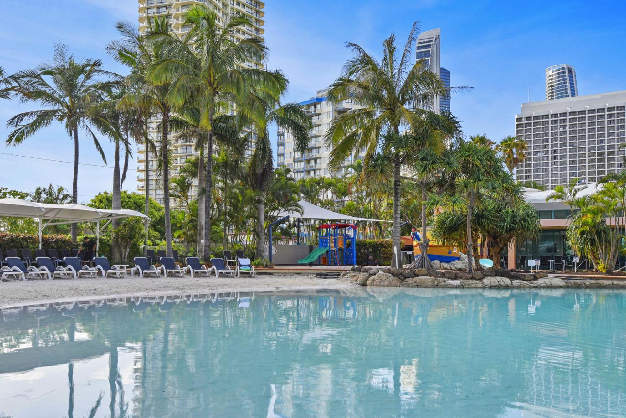 Holiday Holiday Crown Towers Gold Coast Buitenkant foto